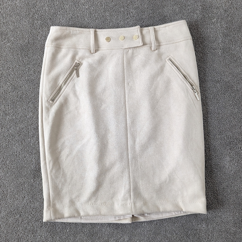 DKNY Elegant Cream Tailored Skirt with Zipper Accents, Size XL